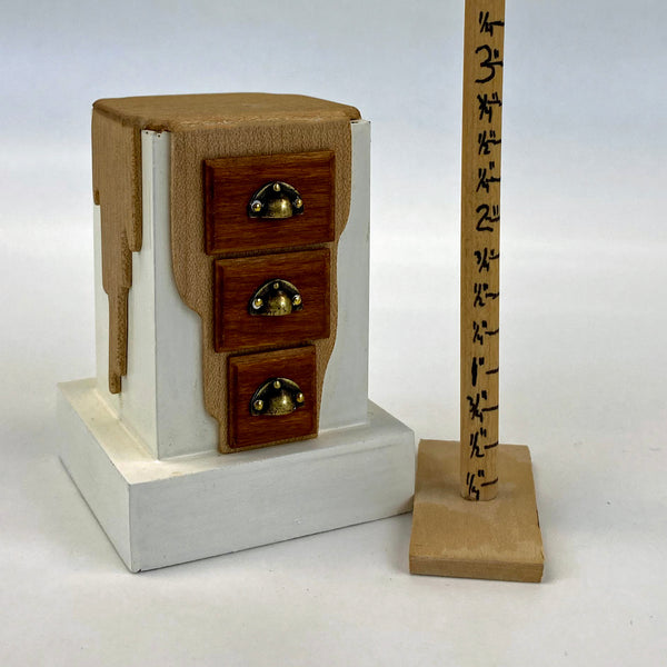 Anderson Running Paint Chest
