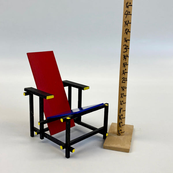 Rietveld's Red Blue Chair