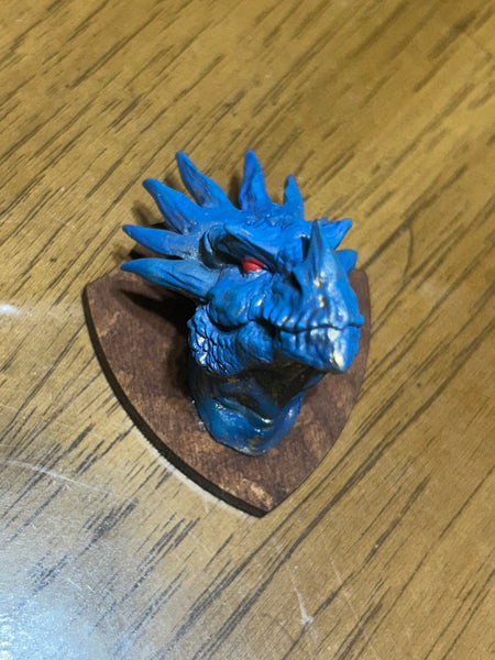 Mounted Dragon head