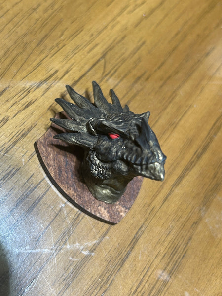 Mounted Dragon head